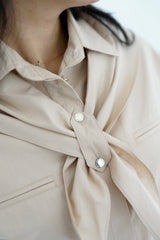LAMAR - Chemise oversize avec foulard amovible - Beige