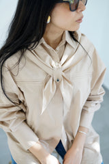 LAMAR - Chemise oversize avec foulard amovible - Beige