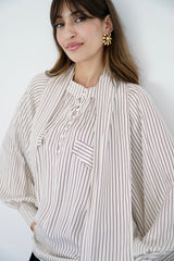 MARA - SHIRT WITH REMOVABLE SCARF - OFF WHITE & BURGUNDY - Modestories