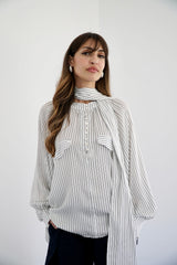 MARA - SHIRT WITH REMOVABLE SCARF - WHITE & DARK GREEN - Modestories